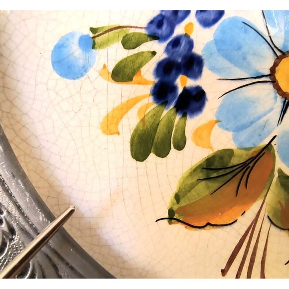 SET/2 Vintage Plates in Pewter Frames, Hand Painted Floral Bouquets, EUC - Picture 10 of 10